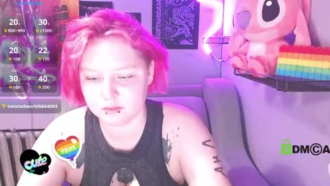 dollirosee online show from June 5, 2026, 3:57 am