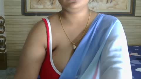 dolly_2 online show from February 13, 2025, 10:44 am