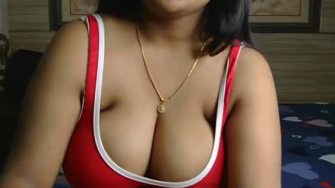 dolly_2 online show from February 15, 2025, 7:49 am