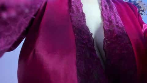 Snapshot of dolly_zoe chatting on May 27, 2026, 10:34 am Call me Zoe online show from May 27, 2026, 10:34 am