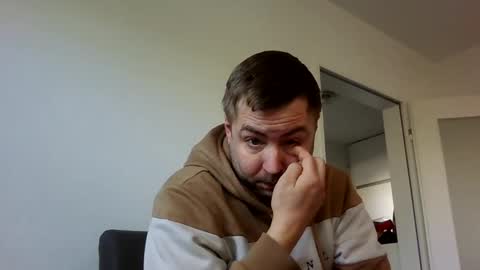 dombio_12 online show from February 16, 2025, 11:38 am