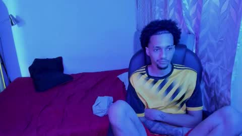 Snapshot of domi_master chatting on October 19, 2025, 12:11 am MASTER online show from October 19, 2025, 12:11 am