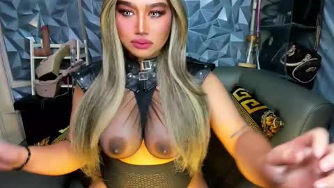 dominant10inchcock online show from March 31, 2026, 9:48 pm