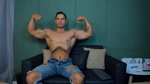 Dominc berry online show from April 22, 2026, 12:07 pm