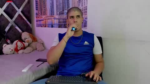 DOMI online show from March 4, 2026, 3:12 am