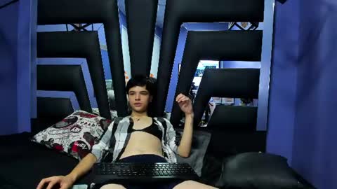 DOMINIC online show from July 17, 2026, 4:30 am