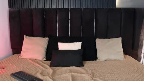 Dominic online show from September 26, 2025, 12:03 am