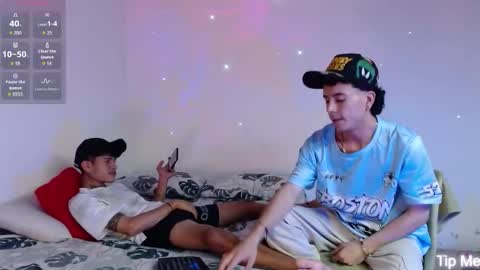 Snapshot of dominic_hanks chatting on October 21, 2025, 5:08 am DOMINIC AND ANDREW online show from October 21, 2025, 5:08 am