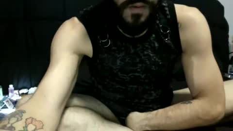dominic_luv online show from July 4, 2026, 6:52 am