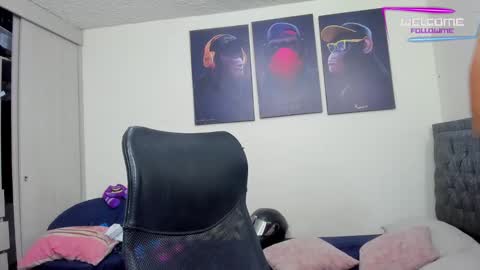 Dominic  online show from January 5, 2025, 8:32 am