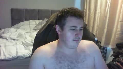 dominicb03 online show from April 4, 2026, 4:04 pm