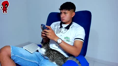  Dominic  online show from March 31, 2026, 1:51 am