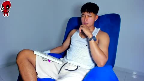  Dominic  online show from May 26, 2026, 1:23 am