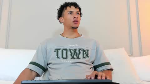 Dominick Star online show from December 29, 2024, 3:33 am