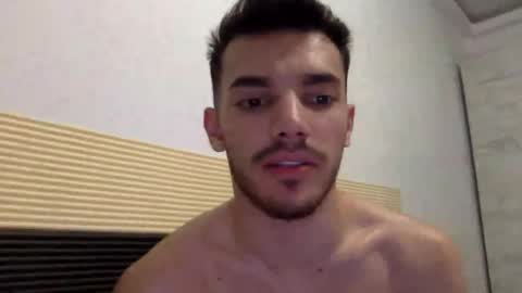 dominicvalente online show from June 3, 2026, 8:47 pm