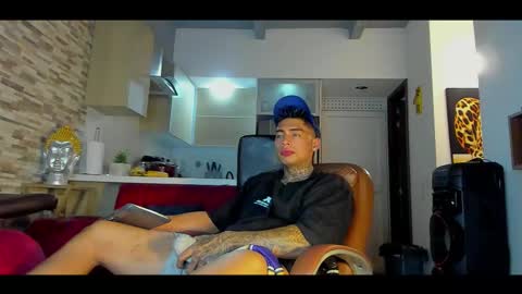 Snapshot of dominiofit chatting on October 20, 2025, 2:23 am Only fans Ronnie col---InstaRonniecolleman online show from October 20, 2025, 2:23 am