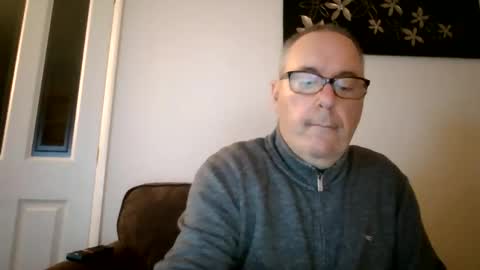 David uk online show from October 14, 2025, 9:37 pm