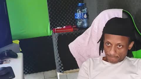 dondiego5511 online show from April 7, 2026, 12:49 pm