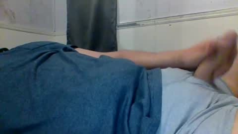 Snapshot of donkiepunch chatting on April 12, 2026, 7:02 am donkiepunch online show from April 12, 2026, 7:02 am