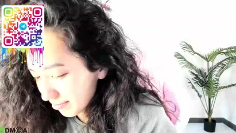 Aura online show from September 11, 2025, 3:50 am