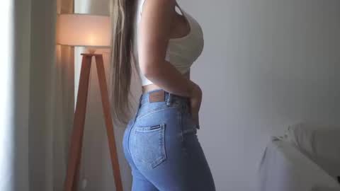 Donatella online show from October 30, 2025, 12:17 pm