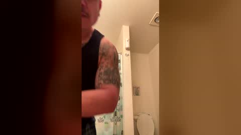 Snapshot of doodlez224472 chatting on March 18, 2026, 6:44 pm doodlez224472 online show from March 18, 2026, 6:44 pm