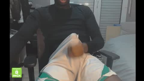 doomdrag3 online show from April 2, 2026, 2:37 pm