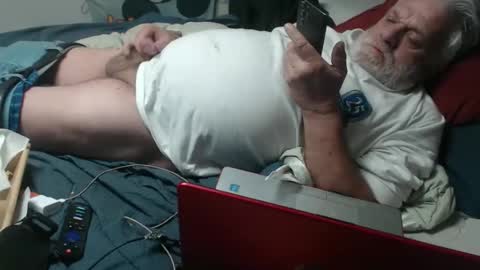 cummingdoouug online show from April 11, 2026, 2:10 pm