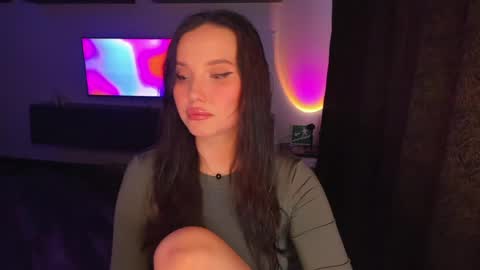 Dora Charmer online show from April 7, 2026, 11:21 am