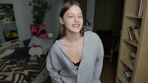 Snapshot of doramoonlurk chatting on November 21, 2025, 7:29 am Joey online show from November 21, 2025, 7:29 am