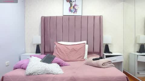 Snapshot of dorettaacreman chatting on March 24, 2026, 2:44 pm Anny online show from March 24, 2026, 2:44 pm