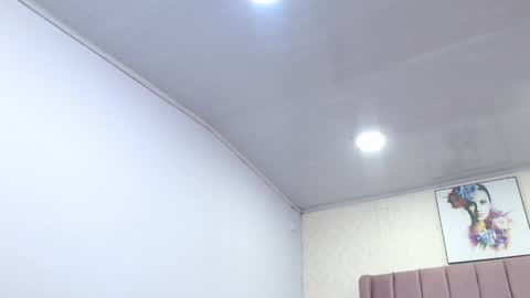 Snapshot of dorettaacreman chatting on April 4, 2026, 12:35 pm Anny online show from April 4, 2026, 12:35 pm