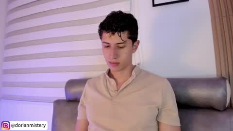 dorian_mystery online show from April 1, 2026, 1:17 am