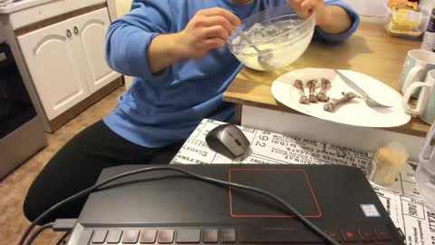 Snapshot of doriancretu95 chatting on December 15, 2024, 7:10 pm menu below online show from December 15, 2024, 7:10 pm