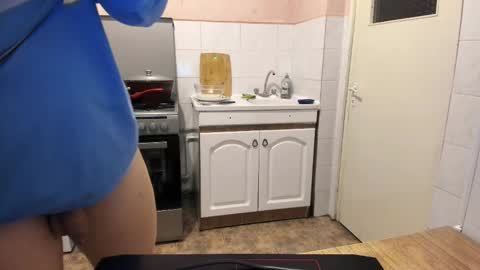 Snapshot of doriancretu95 chatting on February 13, 2025, 3:56 pm menu below online show from February 13, 2025, 3:56 pm