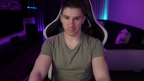 Dorian Reyes online show from February 24, 2025, 11:09 pm