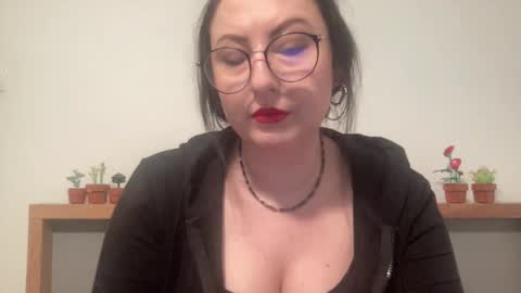 Snapshot of dorothydolly chatting on February 9, 2026, 7:12 am Dorothy online show from February 9, 2026, 7:12 am