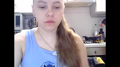 Snapshot of dorrie_ann chatting on January 7, 2025, 5:22 am Dorrie Ann online show from January 7, 2025, 5:22 am