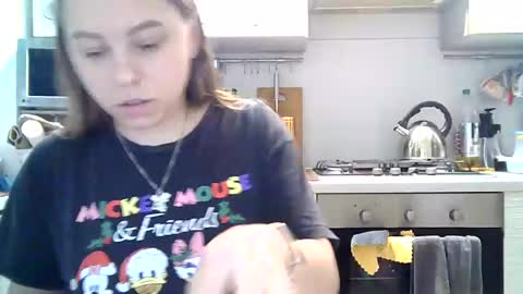 Snapshot of dorrie_ann chatting on January 13, 2025, 5:01 am Dorrie Ann online show from January 13, 2025, 5:01 am