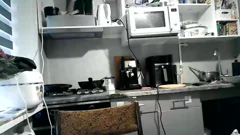 Snapshot of dorrie_ann chatting on September 15, 2025, 5:18 am Dorrie Ann online show from September 15, 2025, 5:18 am