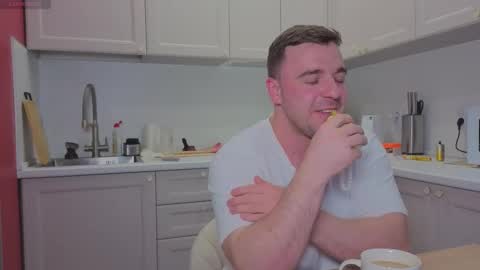 Sasha online show from November 23, 2025, 7:57 pm