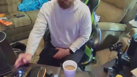 DotYourEyezez  online show from December 12, 2024, 6:42 pm