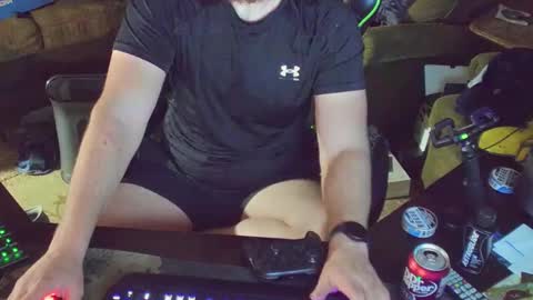 DotYourEyezez  online show from February 4, 2025, 9:49 am