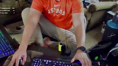 DotYourEyezez  online show from March 12, 2025, 2:45 pm