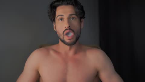 Keen online show from December 22, 2024, 9:42 pm