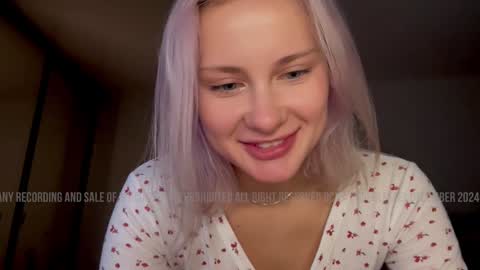 Snapshot of doublecuties chatting on December 9, 2024, 2:34 am Lana  Eva  dont forget to give us a thumb up online show from December 9, 2024, 2:34 am