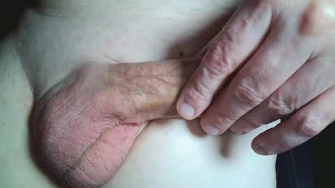 Snapshot of doug5525 chatting on March 9, 2025, 8:31 pm Doug5525 exhibitionist online show from March 9, 2025, 8:31 pm