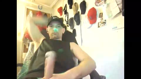 Snapshot of dougiebisme chatting on March 11, 2025, 1:23 pm dougiebisme online show from March 11, 2025, 1:23 pm