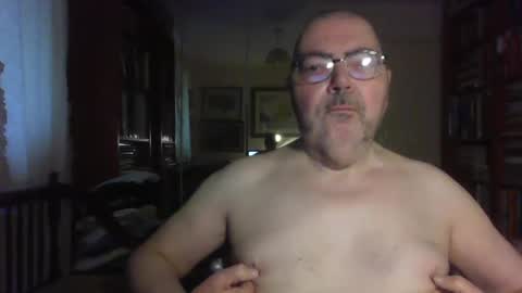 Snapshot of doxoebloke68 chatting on March 8, 2025, 9:28 am doxoebloke68 online show from March 8, 2025, 9:28 am