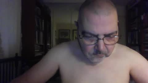 Snapshot of doxoebloke68 chatting on March 9, 2025, 7:01 am doxoebloke68 online show from March 9, 2025, 7:01 am